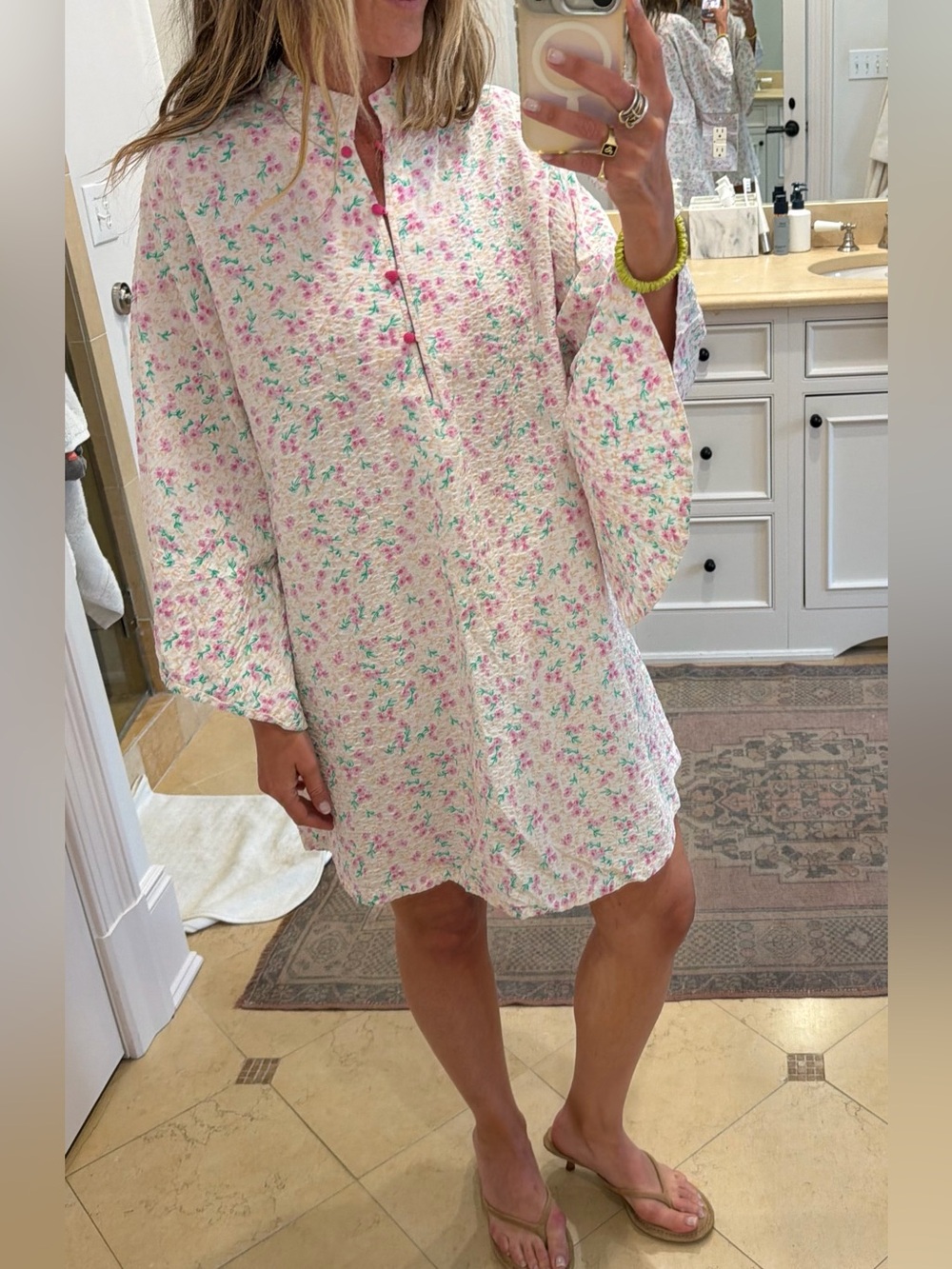 NWOT La Vie Style House floral bell sleeved mini dress